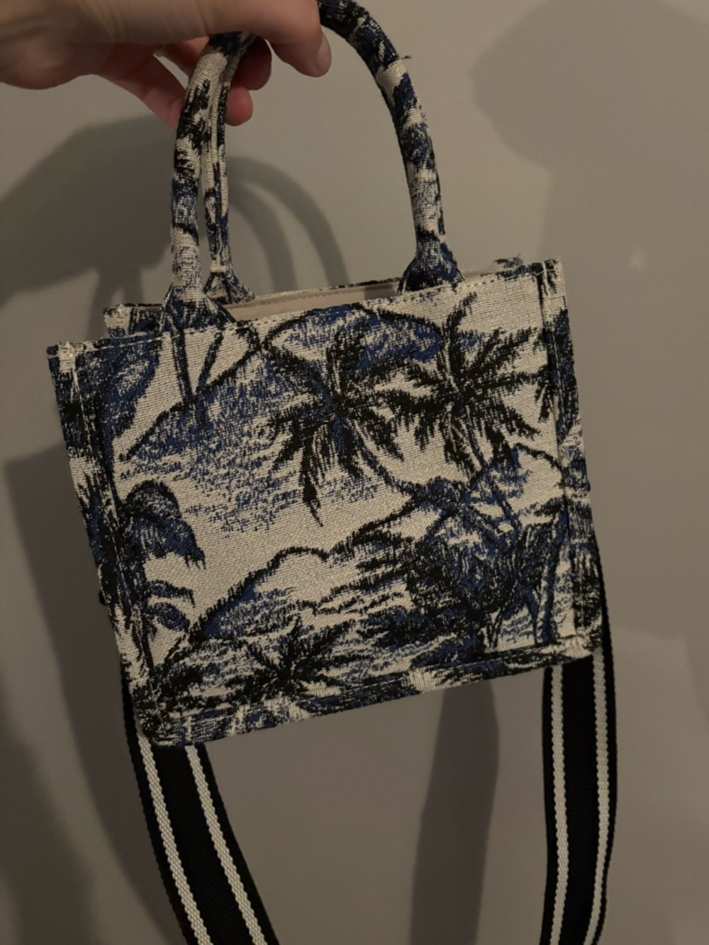 Palm-Print Canvas Tote Bag in Blue and Black worn once! Removable strap